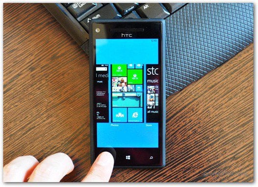 Windows Phone 8 access task manager
