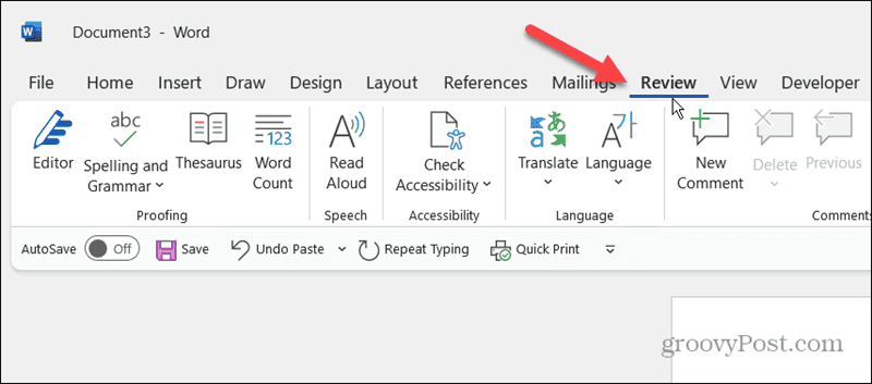 Wählen Sie in der Multifunktionsleiste von Microsoft Word die Registerkarte „Überprüfen“ aus.